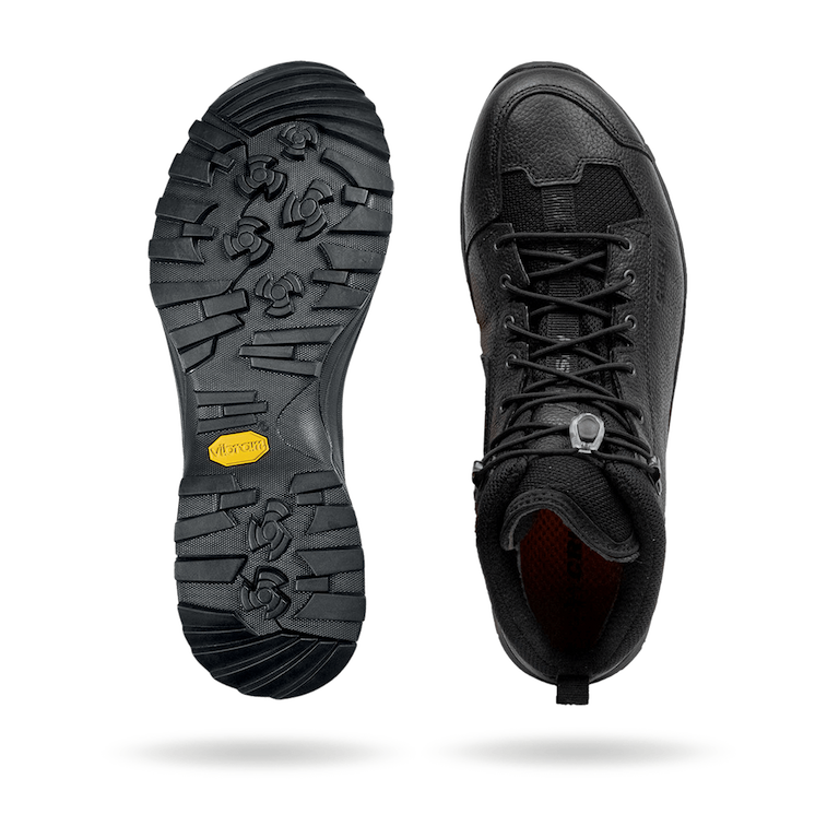https://www.crispiusa.com/media/catalog/product/a/t/at4-gtx-black_10.png