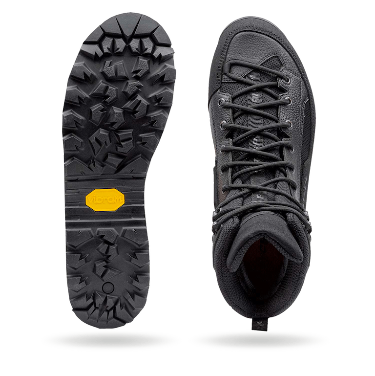 https://www.crispiusa.com/media/catalog/product/a/t/at6-gtx-black_8.png
