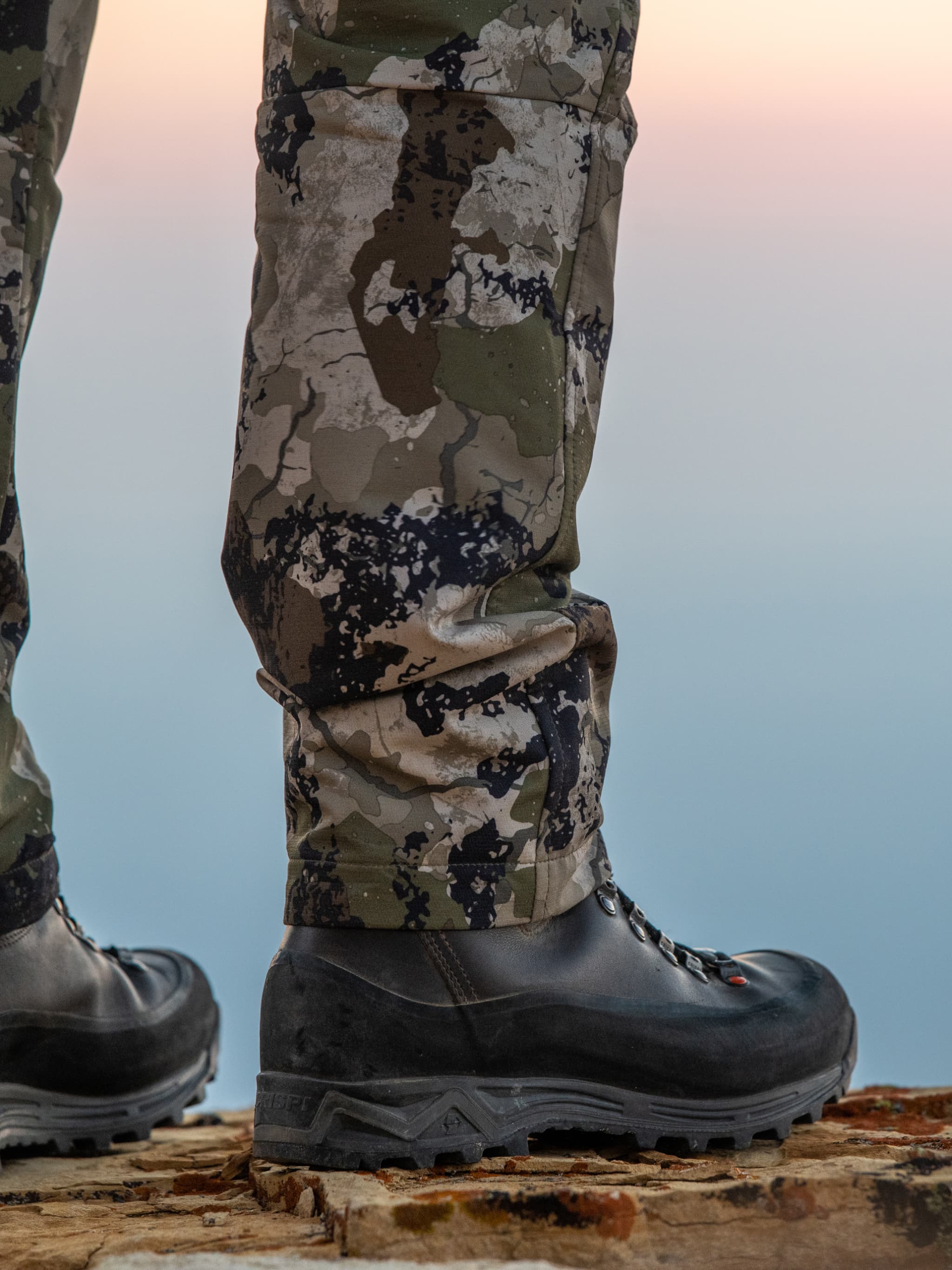 fraud_dealers_page_mobile_header